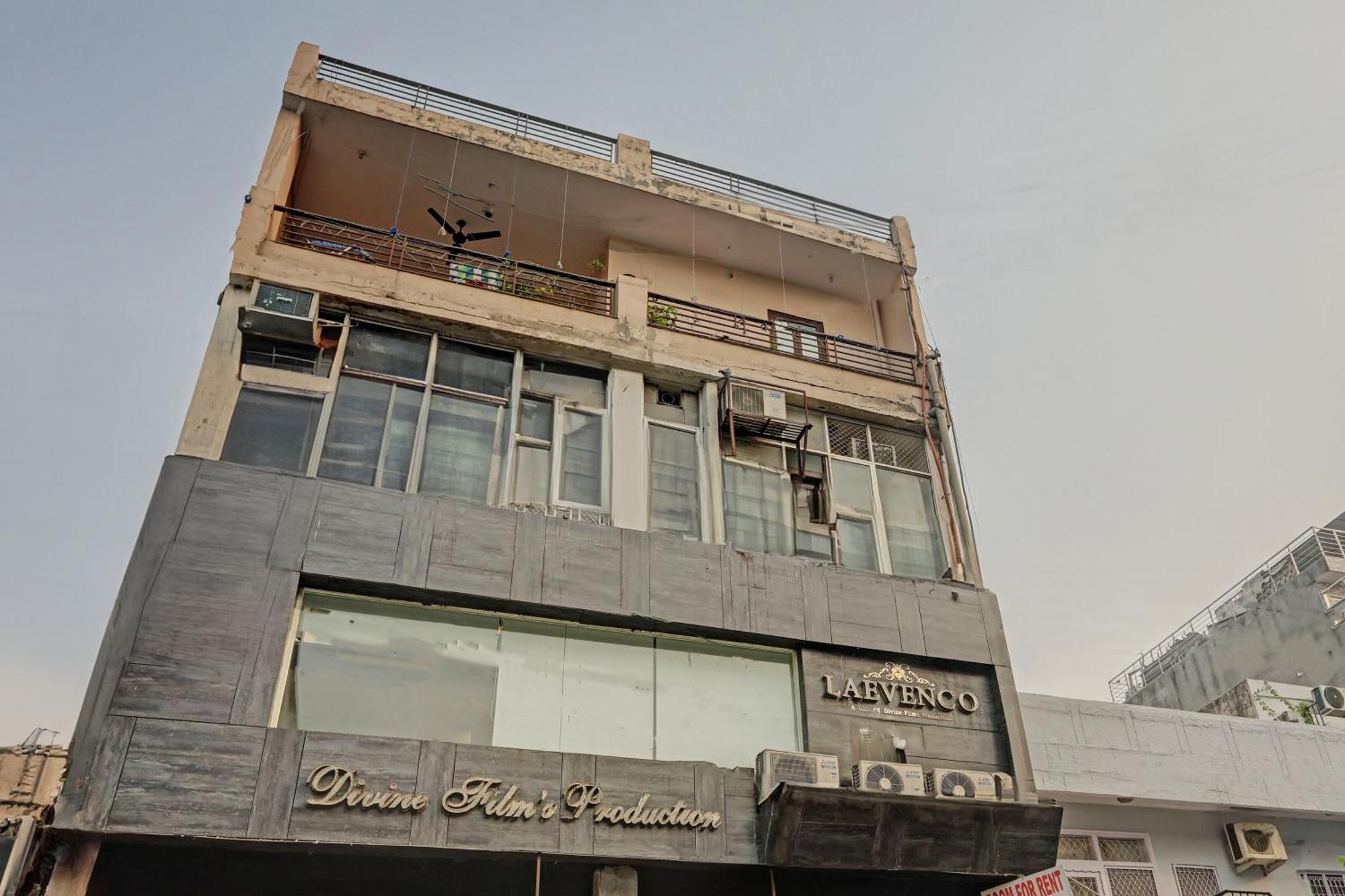 Hotel O Kanak Palace New Delhi Exterior photo